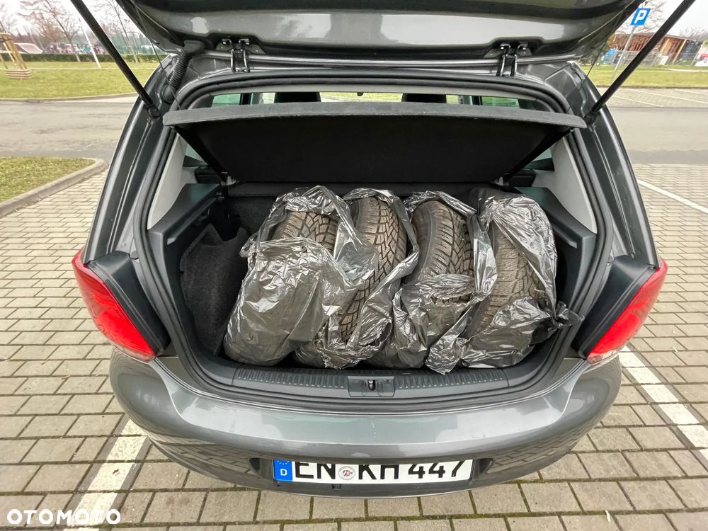 Volkswagen Polo 1.2 Team - 27