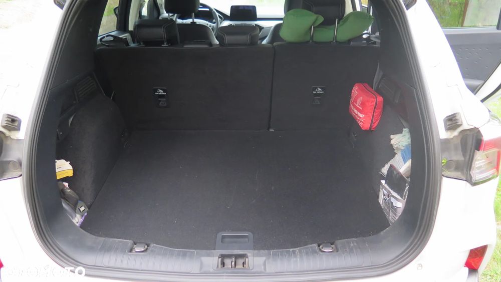 Ford Kuga 2.5P PHEV FWD Titanium - 38