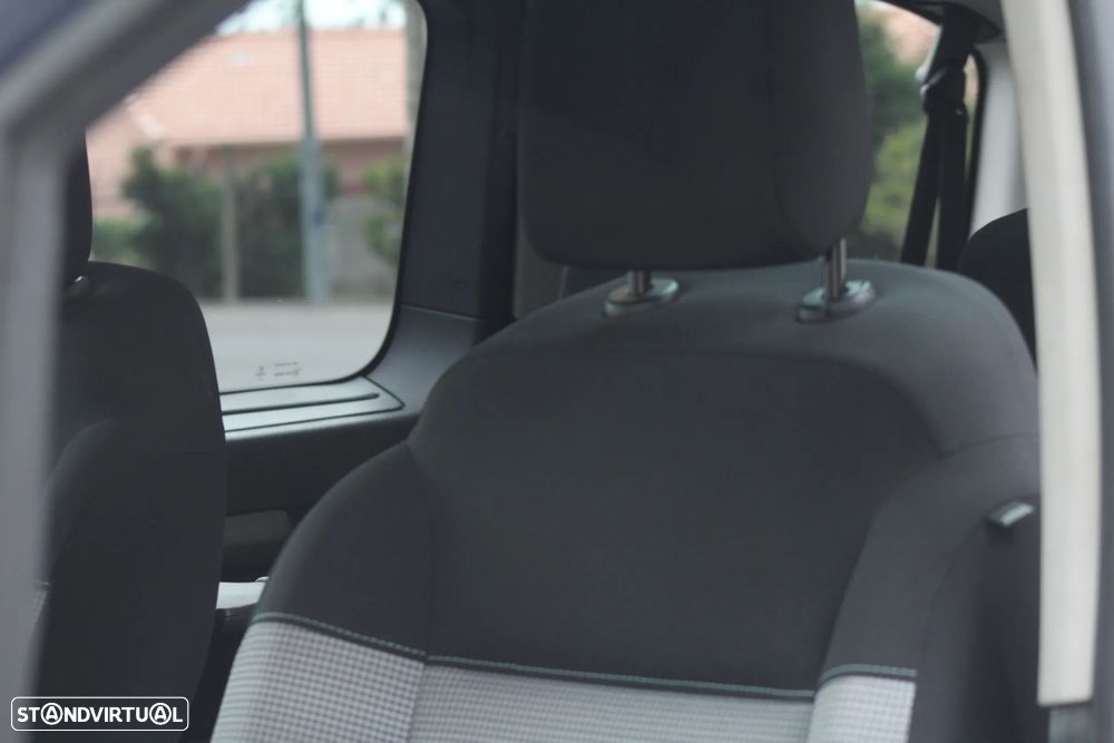 Citroën Spacetourer 1.5 BlueHDi M Feel - 25