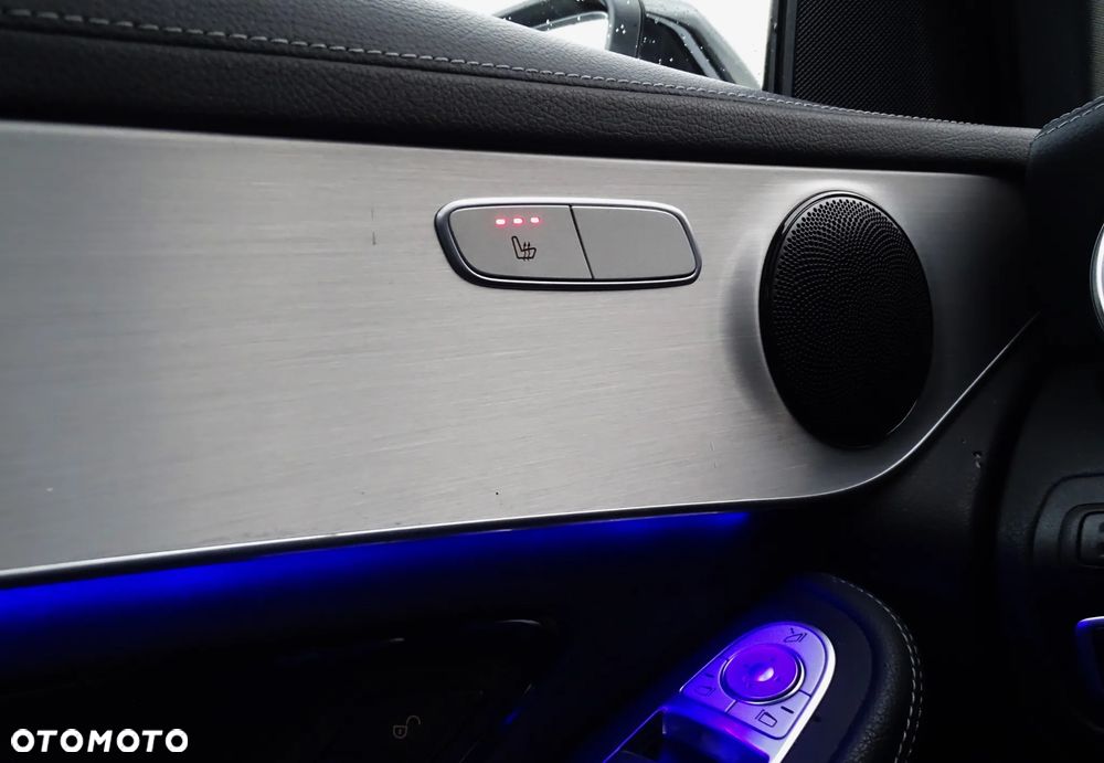 Mercedes-Benz GLC - 30