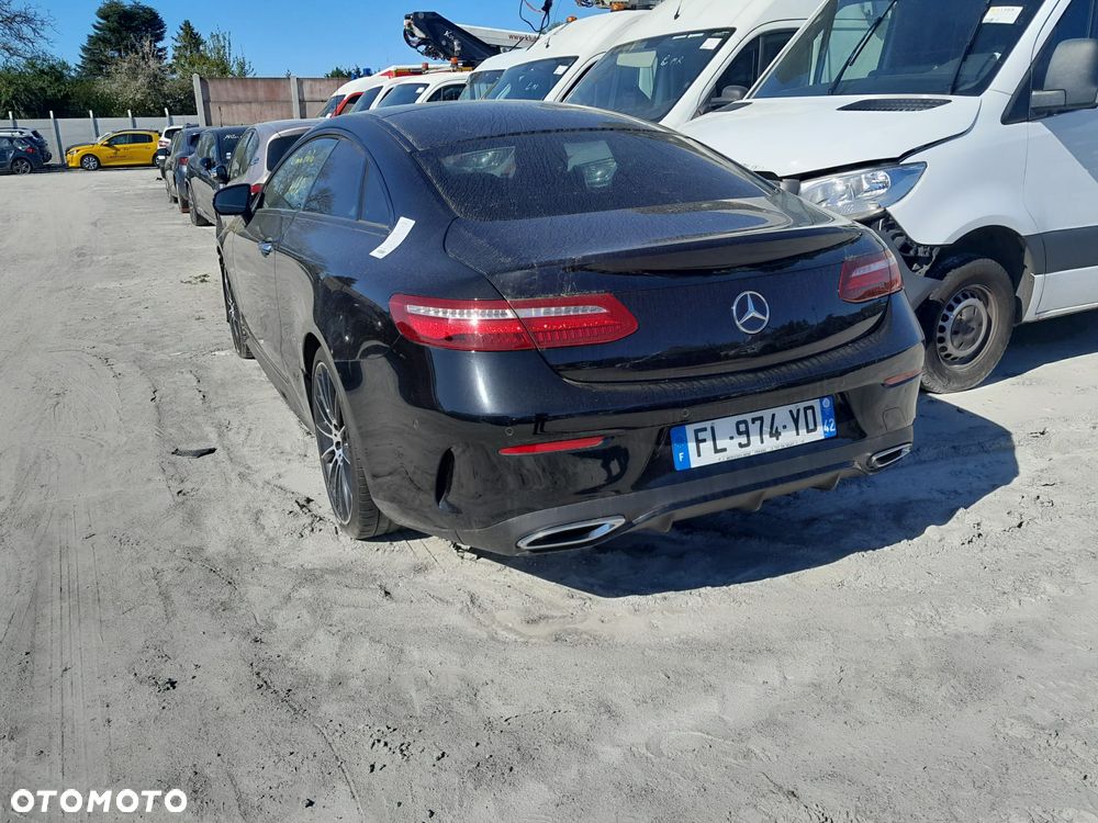 Mercedes-Benz Klasa E - 1