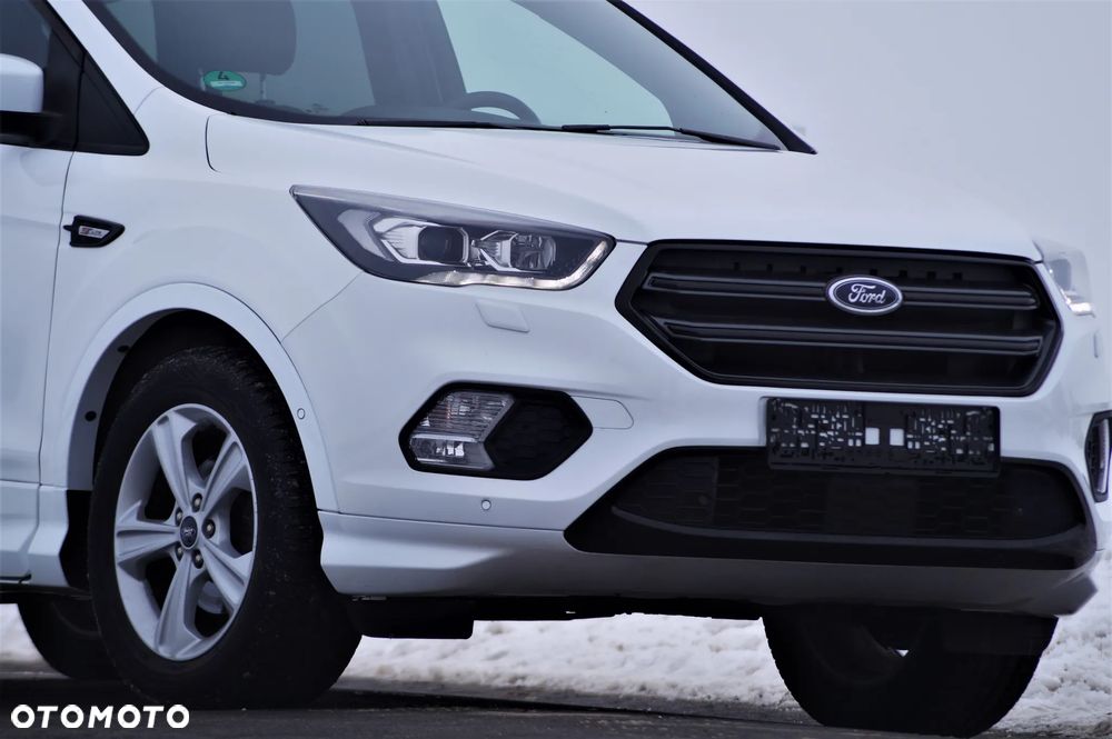 Ford Kuga - 12