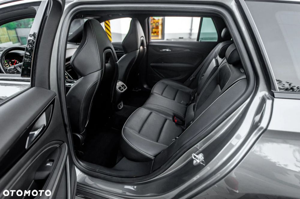Opel Insignia 2.0 BiTurbo D 4x4 Automatik GSI - 9