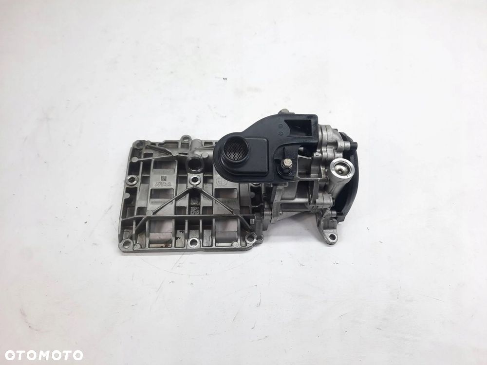 POMPA OLEJU BMW 5 E60 X3 E83 E87 3 E90 N47D20A 7798014 2.0D - 3