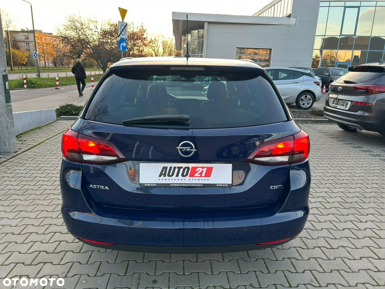 Opel Astra V 1.6 CDTI Dynamic S&S - 7