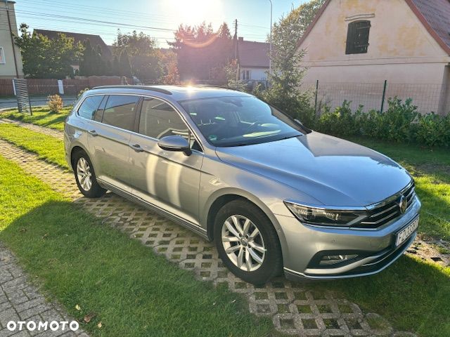 Volkswagen Passat 2.0 TDI SCR Comfortline - 8