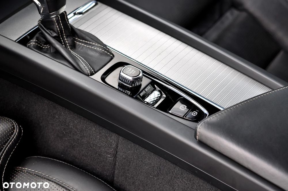 Volvo V60 T4 Geartronic RDesign - 32