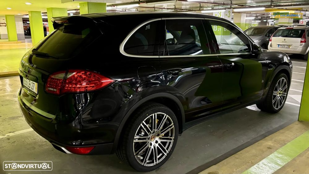 Porsche Cayenne S - 3