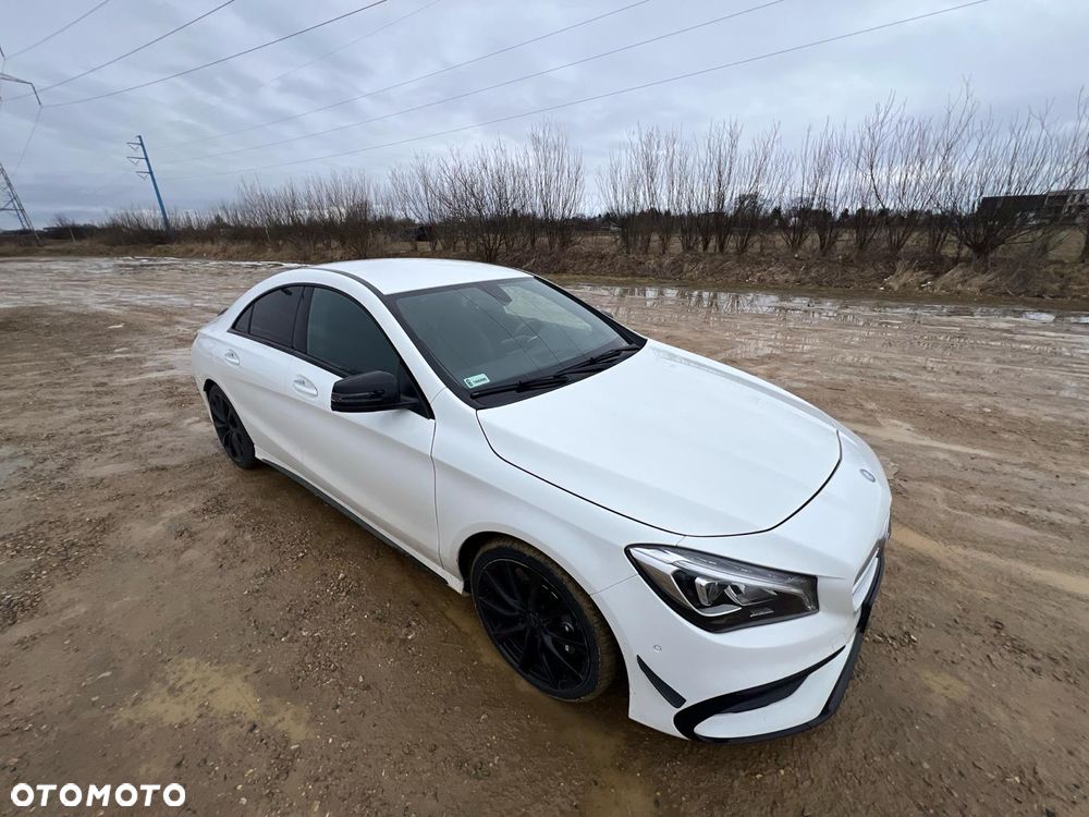 Mercedes-Benz CLA - 25
