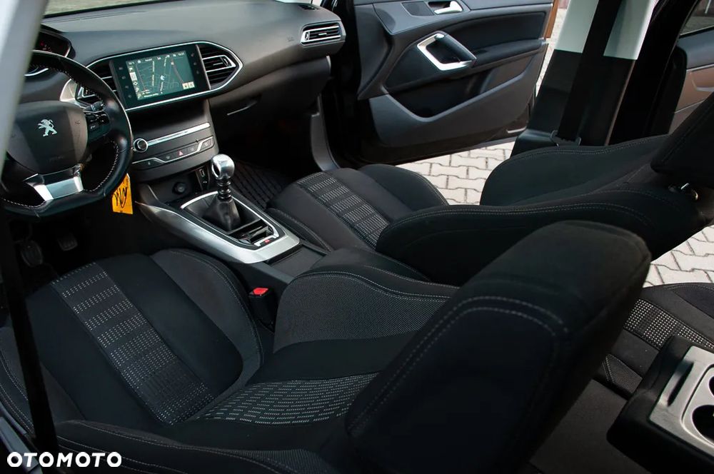 Peugeot 308 1.2 PureTech Active S&S - 25