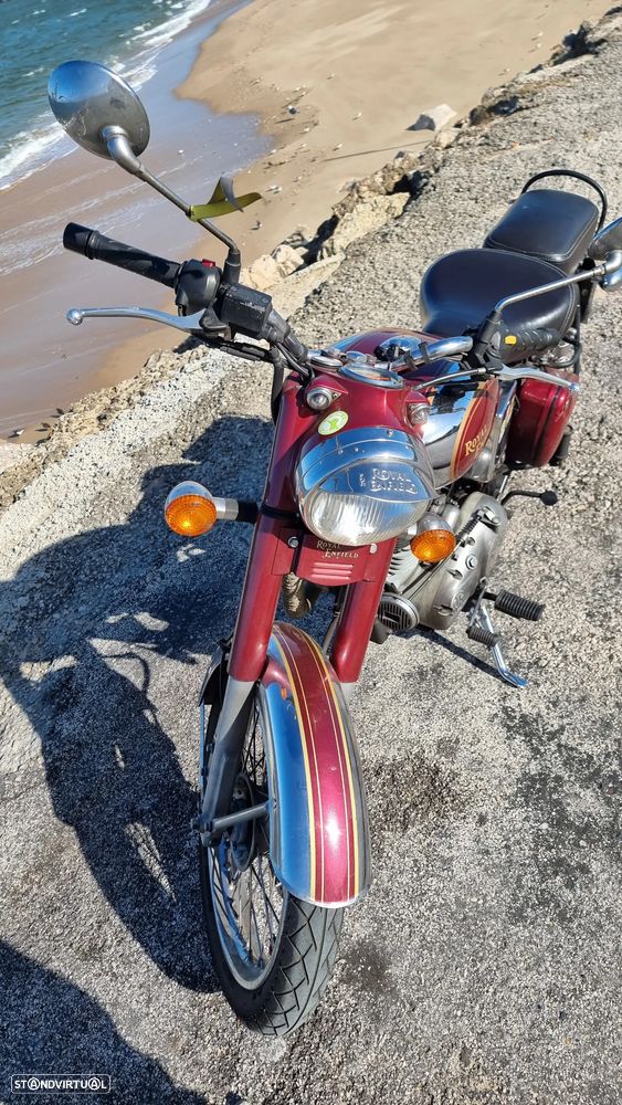Moto Guzzi California Royal Enfield Classic Bullet - 4