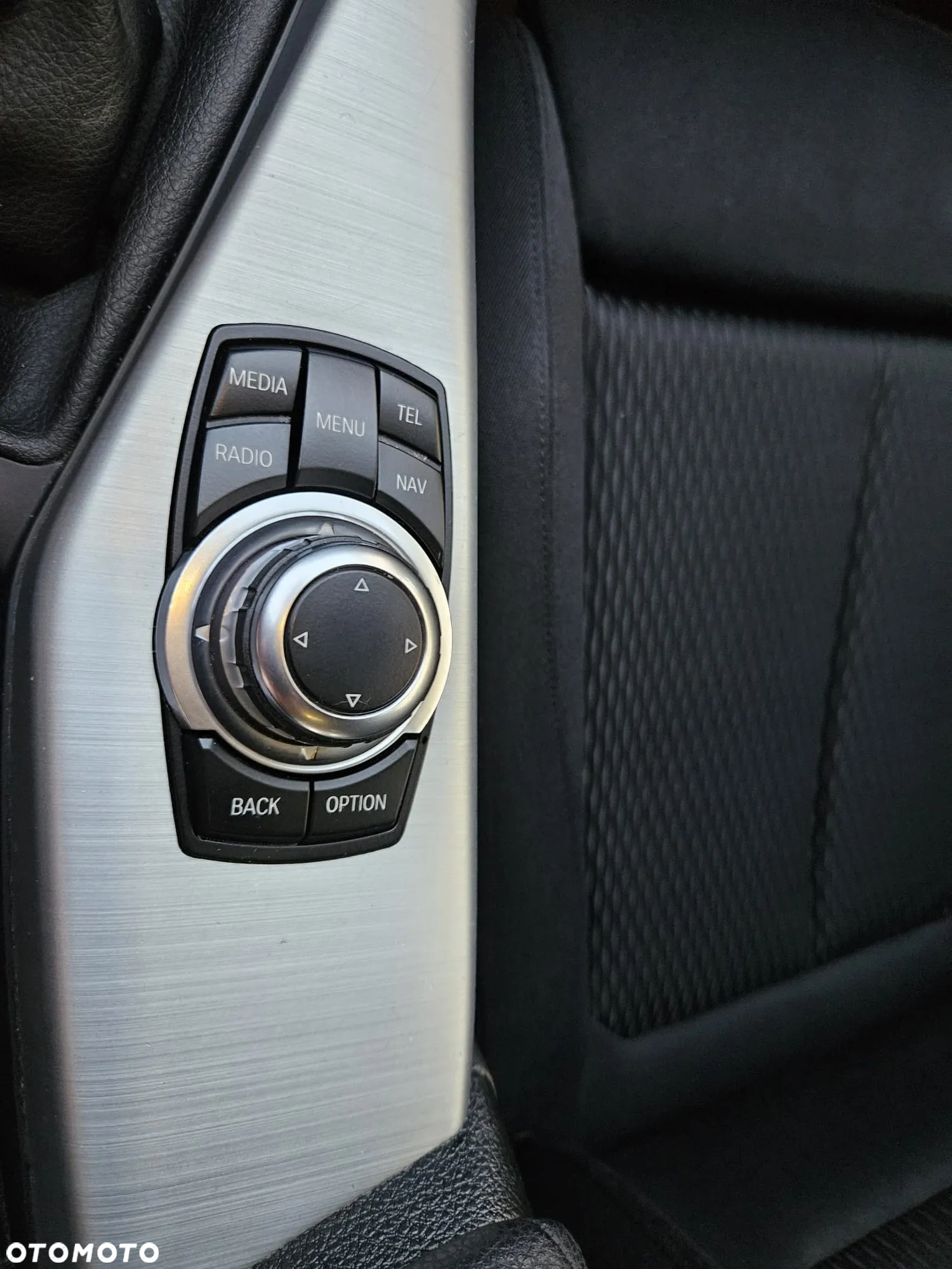 BMW Seria 1 114i - 22