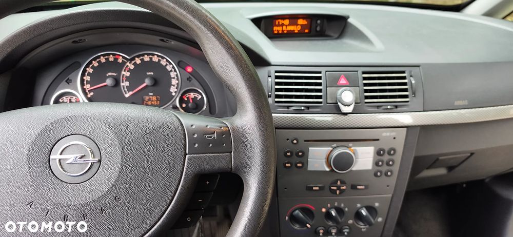 Opel Meriva 1.6 Cosmo - 17