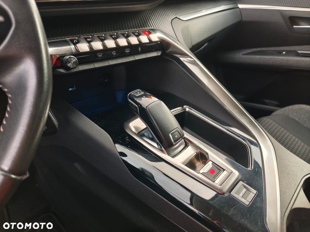 Peugeot 5008 - 28