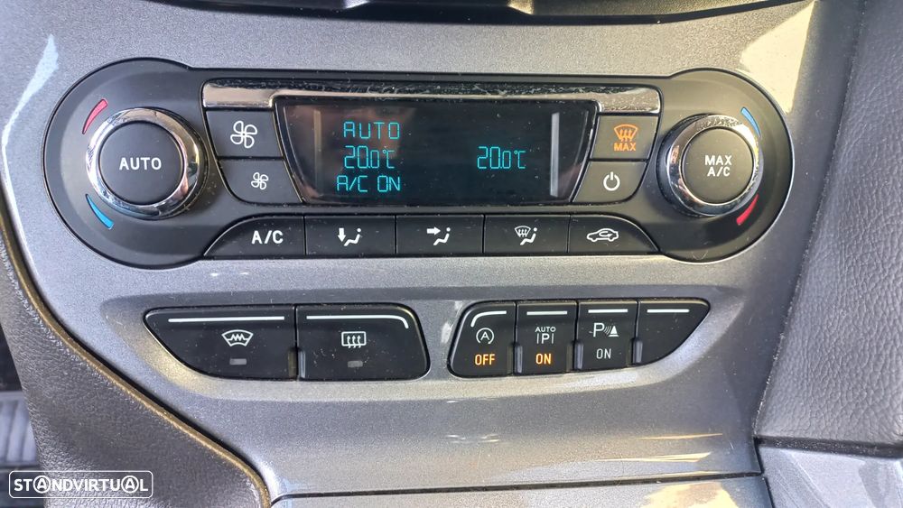 Ford Focus SW 1.6 TDCi Titanium - 11