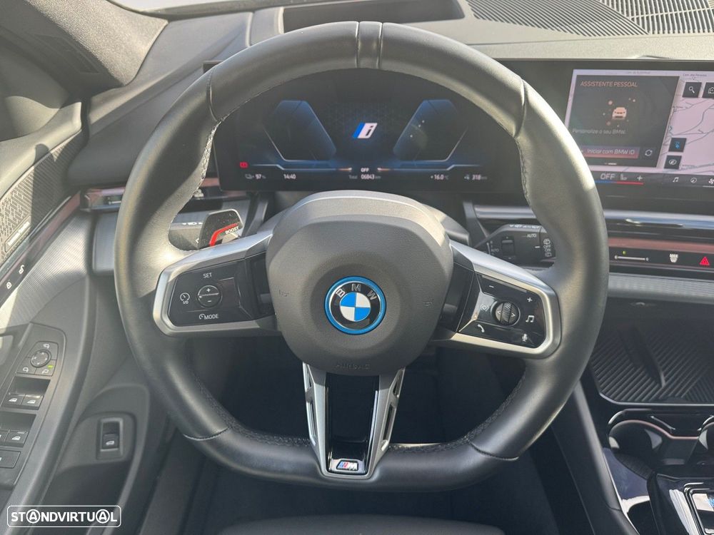 BMW i5 eDrive40 Pack Desportivo M - 12
