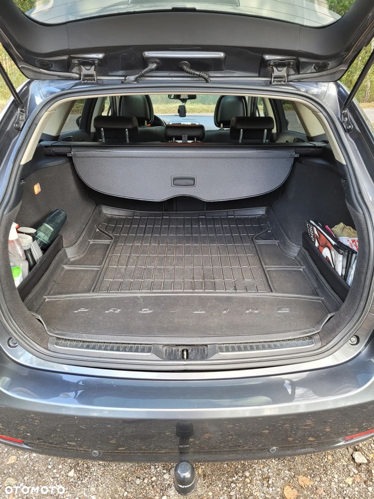 Toyota Avensis 1.8 Prestige MS - 14
