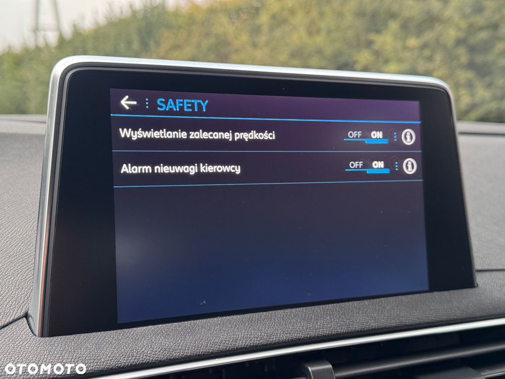 Peugeot 3008 BlueHDi 130 Stop & Start EAT8 Allure Business-Paket - 30