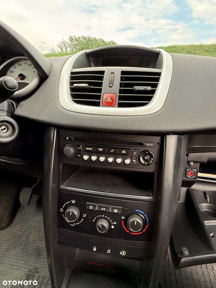 Peugeot 207 1.4 Millesim 200 - 14