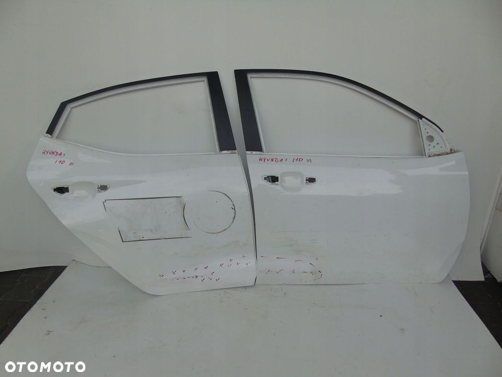 Hyundai III 2019 I10 drzwi prawe 76004K7000