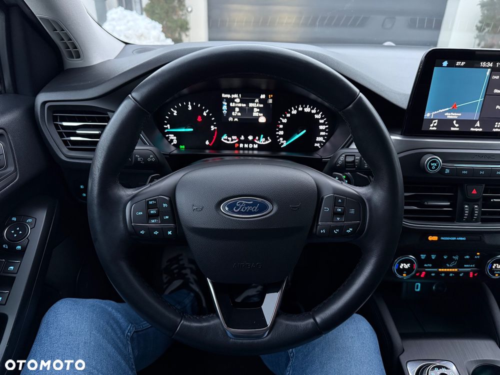 Ford Focus 2.0 EcoBlue Start-Stopp-System TITANIUM - 22