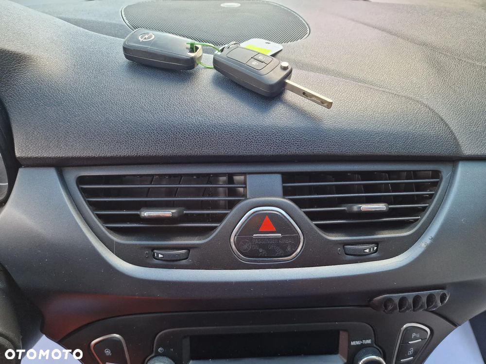 Opel Corsa 1.4 Enjoy - 32