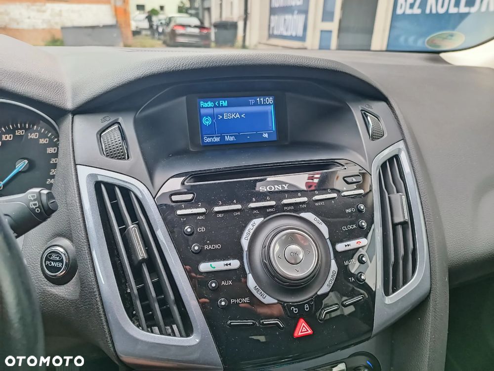 Ford Focus 1.6 EcoBoost Titanium - 21