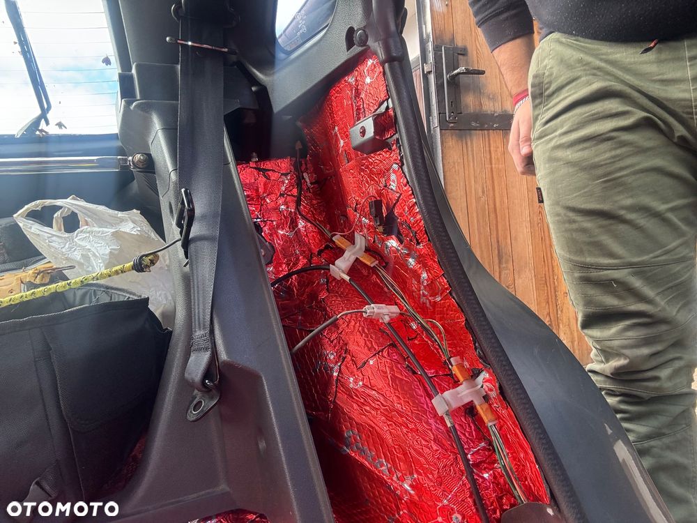 Mazda 323F 2.0 V6 GT - 23