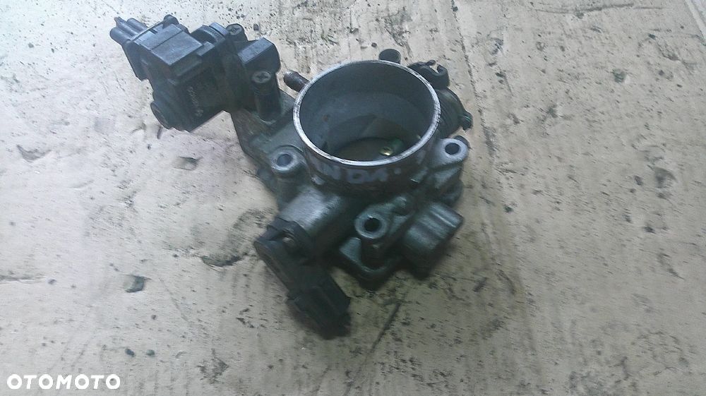 HYUNDAI SONATA 2.0 16V PRZEPUSTNICA