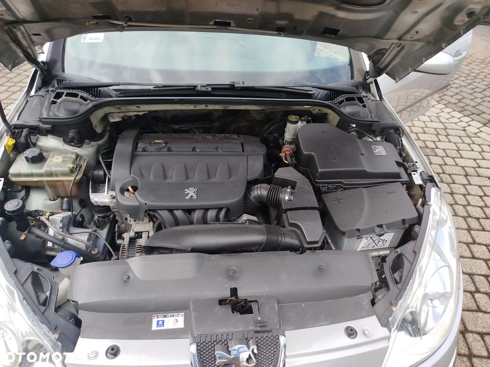 Peugeot 407 - 11