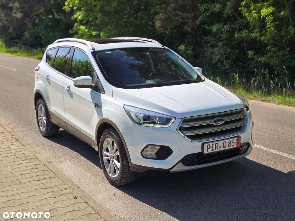 Ford Kuga 1.5 EcoBoost 2x4 Titanium - 12