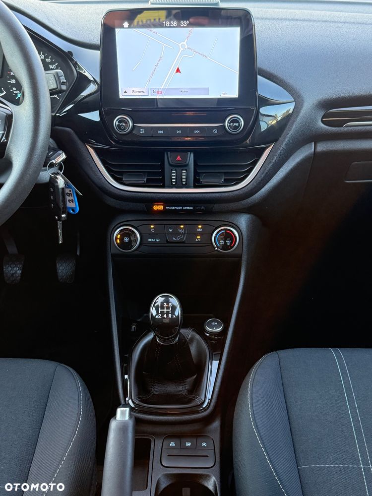 Ford Fiesta 1.1 S&S TITANIUM - 31