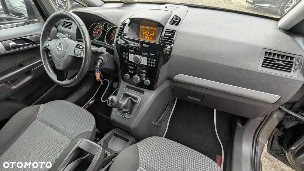 Opel Zafira - 19