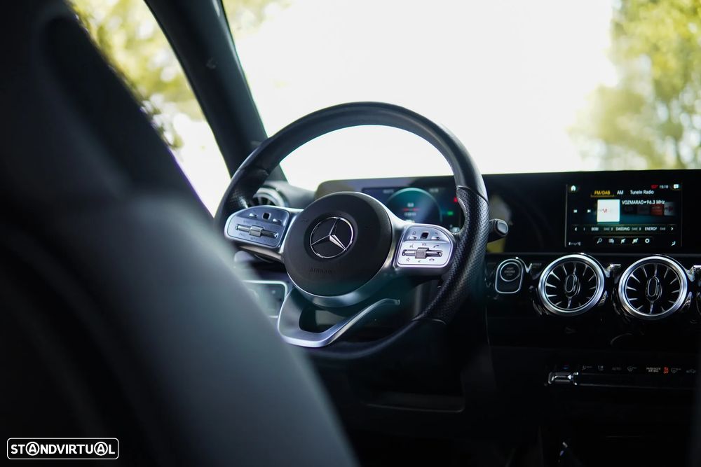 Mercedes-Benz A 250 e 8G-DCT AMG Line - 30