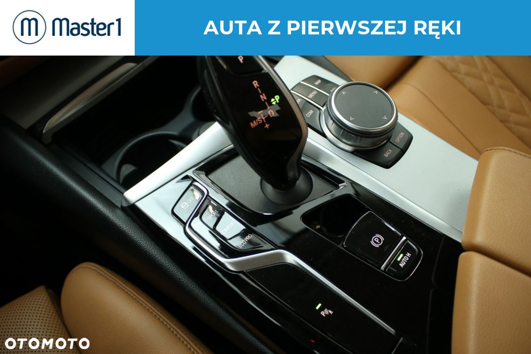 BMW Seria 5 520i mHEV - 20