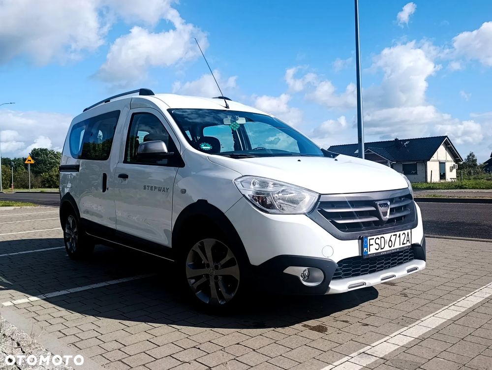Dacia Dokker TCe 115 Stepway - 1