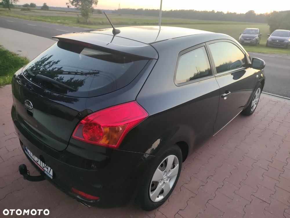 Kia ProCeed - 16