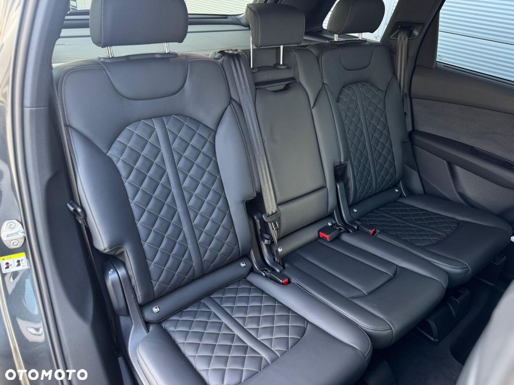 Audi Q7 55 TFSI mHEV Quattro S Line Tiptr - 31