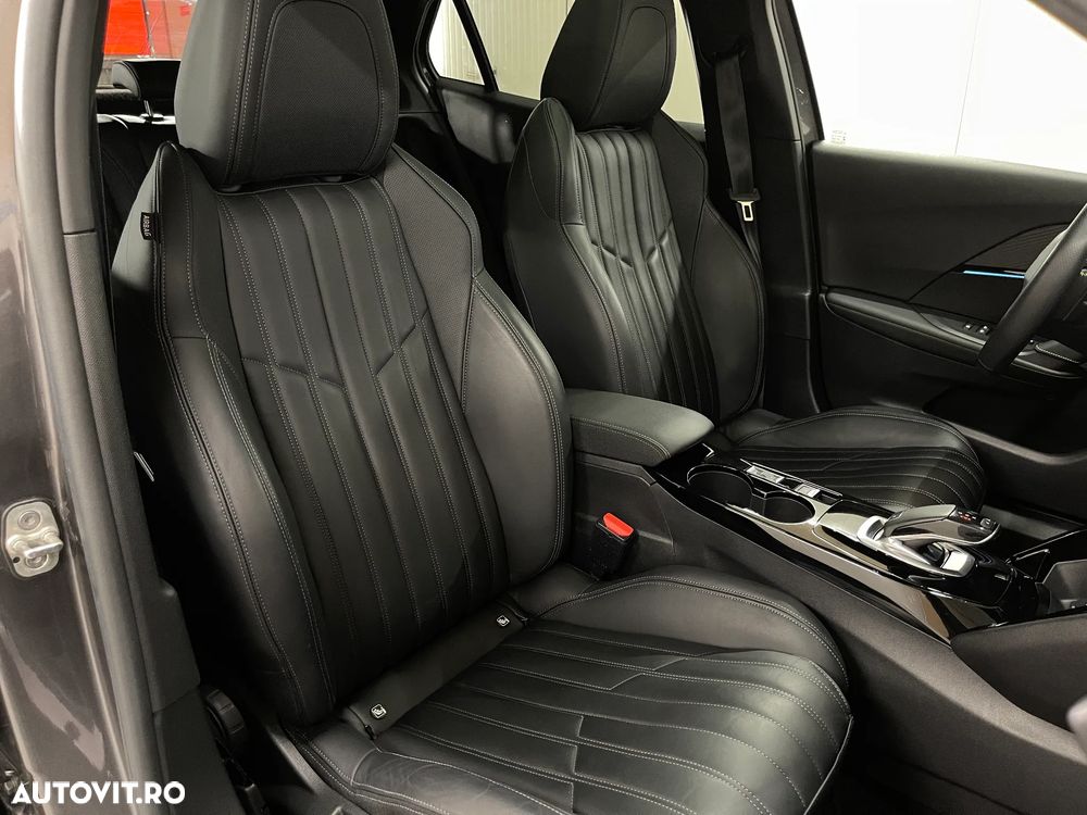 Peugeot 2008 PureTech 155 EAT8 GT - 12