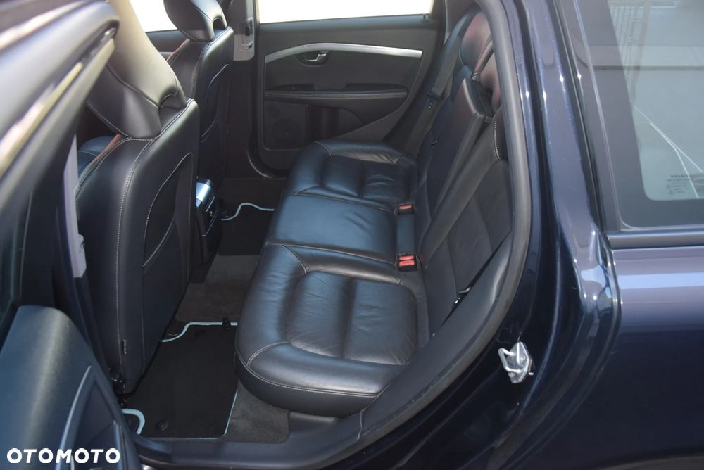 Volvo V70 D4 Momentum - 28