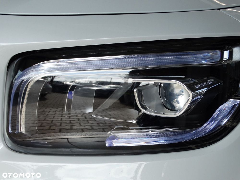 Mercedes-Benz GLB - 3