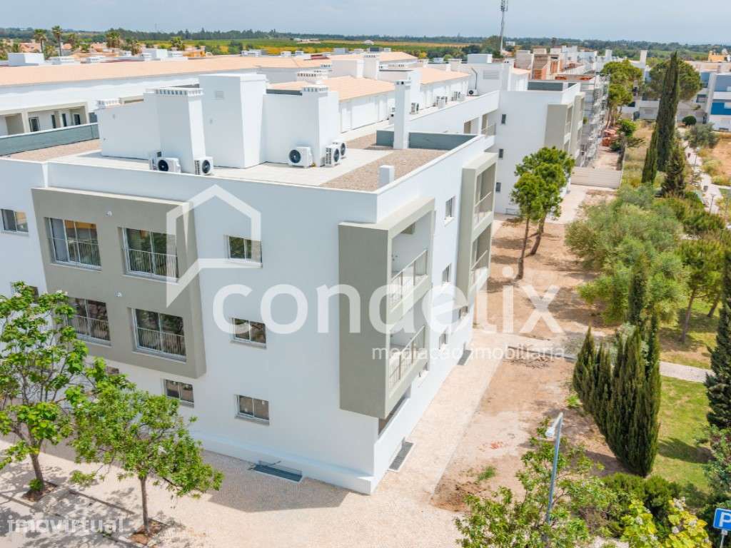 Apartamento T3 novo com varanda em Conceição e Cabanas de Tavira - Grande imagem: 2/39