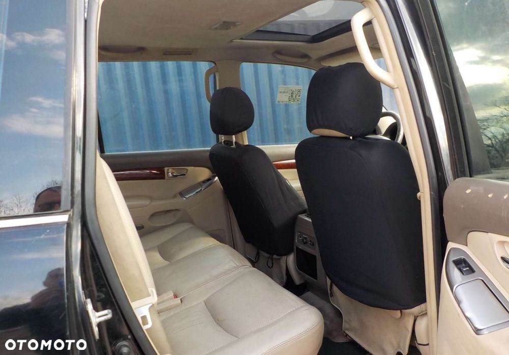 Toyota Land Cruiser - 27