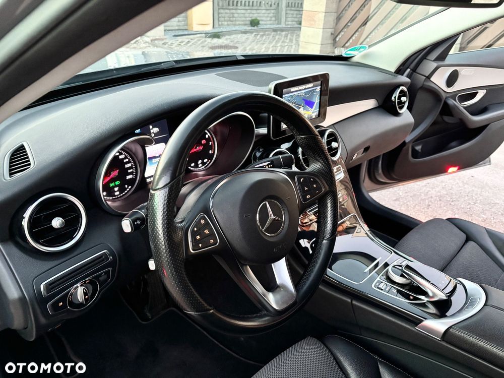 Mercedes-Benz Klasa C 180 7G-TRONIC Exclusive - 8