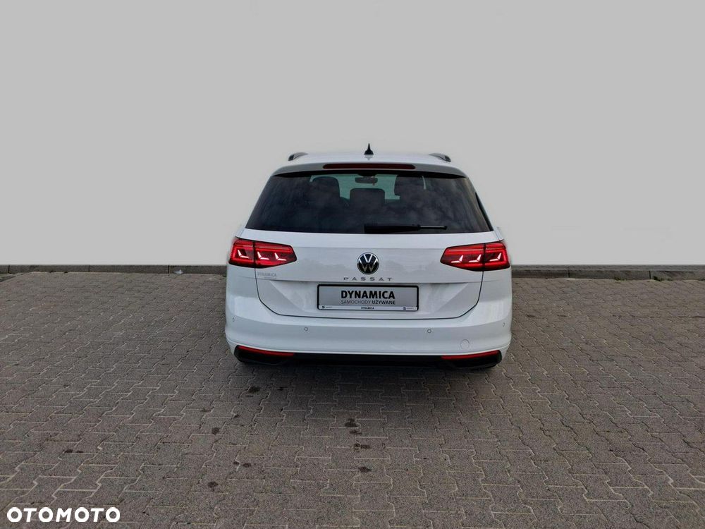 Volkswagen Passat - 6
