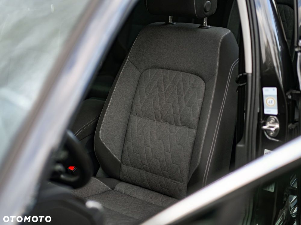 Volkswagen Passat 2.0 TDI SCR Style DSG - 28
