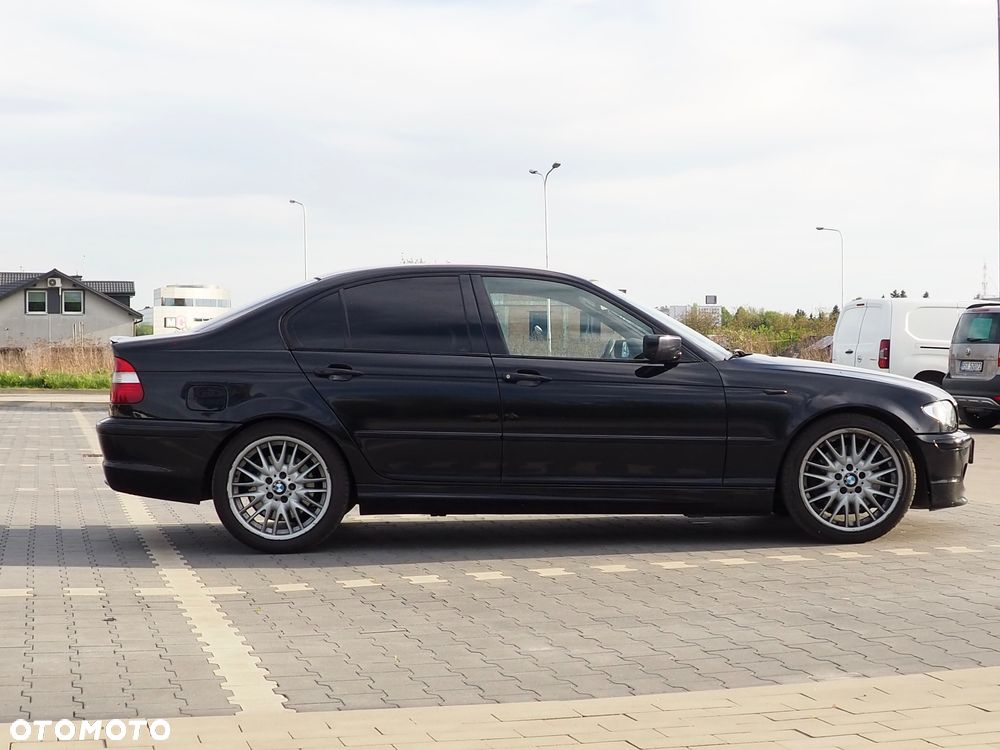 BMW Seria 3 330i - 10