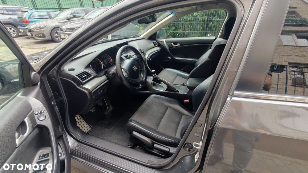 Honda Accord - 14