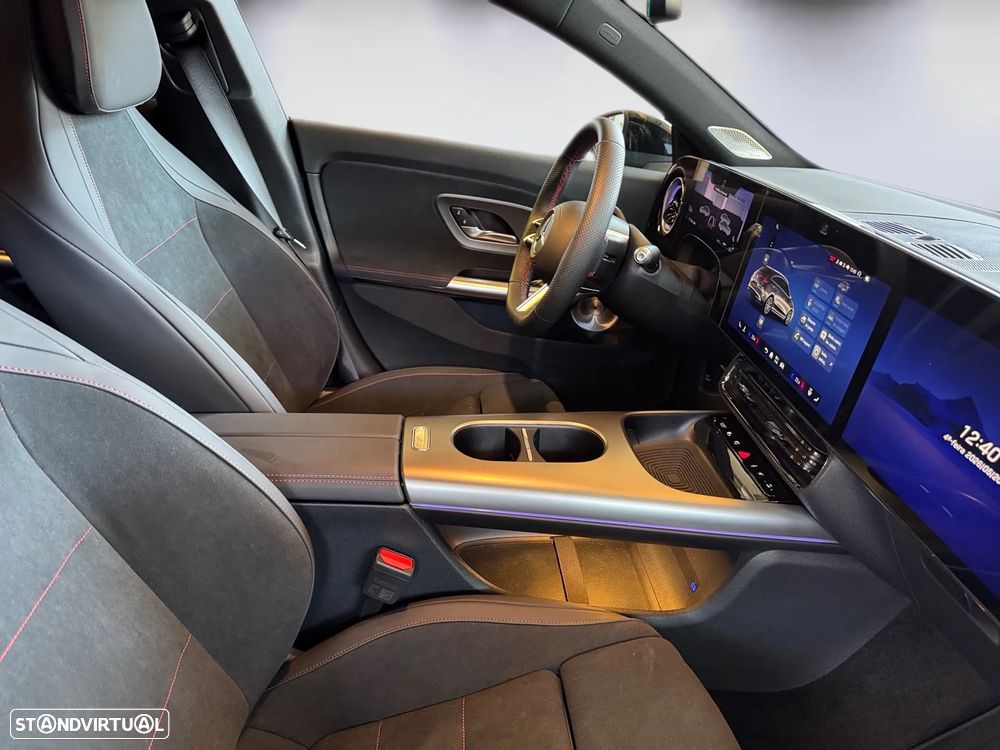 Mercedes-Benz CLA 250+ - 25