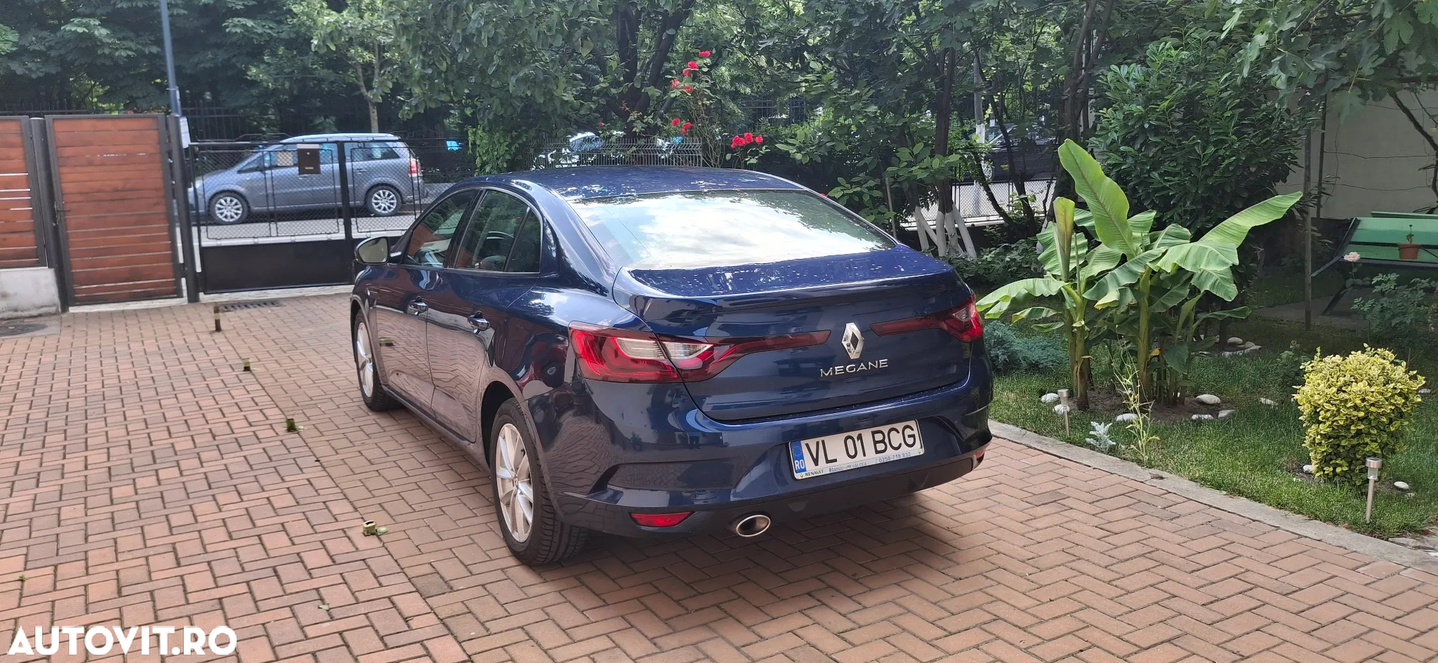 Renault Megane TCe Life - 3